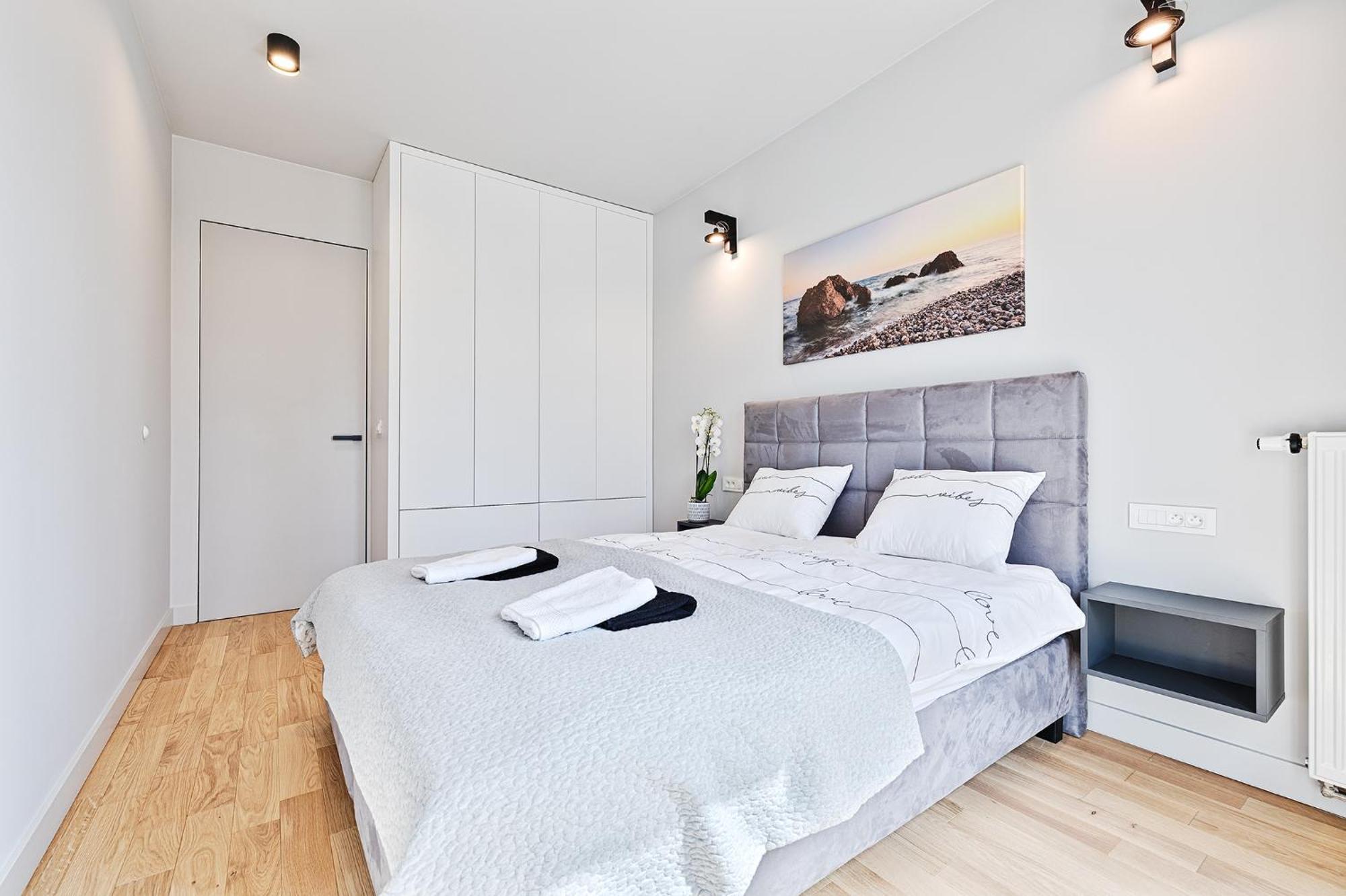 Wygodny Apartament Przy Centrum Manufaktura Z Parkingiem Лодз Екстериор снимка